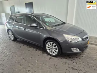 Opel Astra Sports Tourer 1.4 Turbo Cosmo