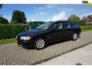 Volvo V70 2.4 Edition II 170pk automaat trekhaak