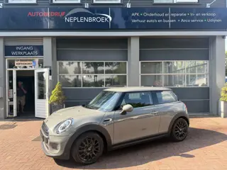 MINI 3-deurs 1.5 One Pepper Bj 2018 Km 105.000 Nap 1e eigenaar