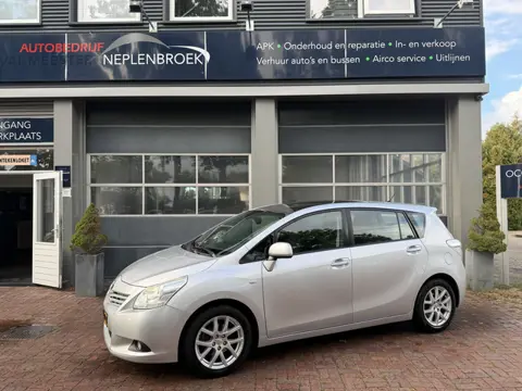 Toyota Verso 1.8 VVT-i Aspiration 7p. Bj 2009 Dealer onderhouden 147pk Vol optie