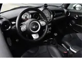 Foto 21 van MINI 3-deurs 1.6 John Cooper Works Chili H&k - Cruise - Clima