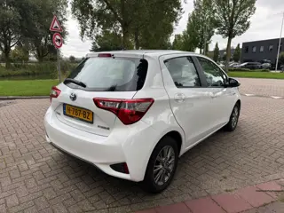 Foto 13 van Toyota Yaris 1.5 Hybrid Active