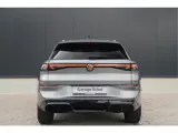 Foto 26 van Volkswagen T-Roc 1.5 TSI R-Line Edition 150pk - ACC - Blindspot - Navi - Camera -Stoel/Stuurverwarmi