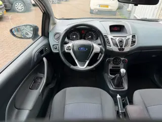 Foto 18 van Ford Fiesta 1.25 S-Edition Nette Auto 1 Jaar APK