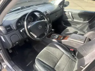 Foto 13 van Mercedes-Benz M-klasse 350 Special Edition | Navi | camera | halfleer | Cruise Control | Airco | Mem