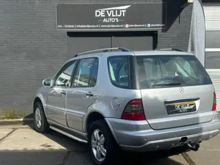 Foto 11 van Mercedes-Benz M-klasse 350 Special Edition | Navi | camera | halfleer | Cruise Control | Airco | Mem
