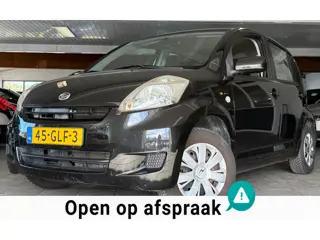 Daihatsu Sirion 2 1.0-12V Premium|NAP|NweAPK|Airco|Carplay|Elekramen|5Deurs|