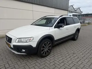 Volvo XC70 2.0 D4 FWD Summum LEER / TREKHAAK / CRUISE CONTROLE / EURO 6