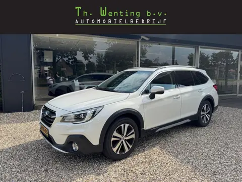 Subaru Outback 2.5i Premium | Trekhaak | Opendak | Apple Carplay | 2000 KG trekgewicht | Lederen bek