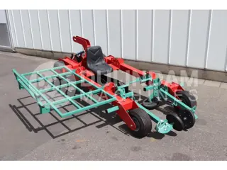 Lambers 1601 plantmachine 1 rij voor bomen