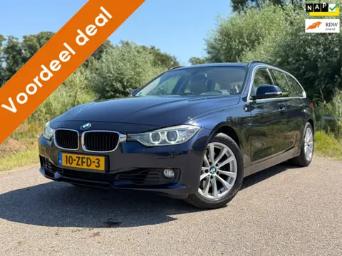 BMW 3-serie Touring 328i Upgrade Edition / Automaat / Airco / Navi / Leder Interieur / Elektrische A