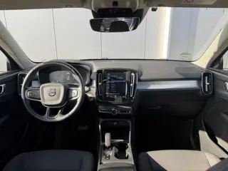 Foto 16 van Volvo XC40 1.5 T4 Recharge R-Design Expression | Adaptive | Panorama | Trekhaak | Camera