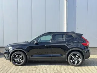 Foto 18 van Volvo XC40 1.5 T4 Recharge R-Design Expression | Adaptive | Panorama | Trekhaak | Camera