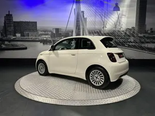 Foto 20 van Fiat 500 Icon 42 kWh