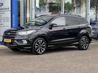 Foto 18 van Ford Kuga 1.5 EcoBoost ST Line | Winterpack | Trekkaak | 2000kg trekgewicht | Panoramadak | 19 inch