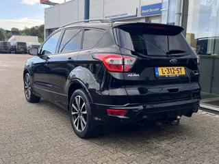 Foto 15 van Ford Kuga 1.5 EcoBoost ST Line | Winterpack | Trekkaak | 2000kg trekgewicht | Panoramadak | 19 inch