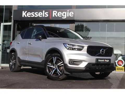 Volvo XC40 2.0 T4 R-Design | Elec. Trekhaak | BLIS | Pilot ass. | Camera | H&K