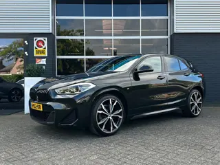 BMW X2 sDrive18i High Executive, M-pakket, Automaat, Cruise, Head-up, Camera, Navi, PDC, NAP