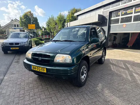 Suzuki Grand Vitara 1.6 Metal Top