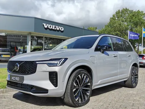 Volvo XC90 T8 AWD 455PK Plug-in Hybrid Ultra Dark | NIEUW | €10.465,- voordeel | ACC | H&K | Luchtve