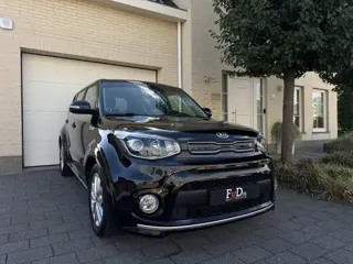 Kia Soul 1.6 132pk DreamTeam Navi Clima Camera Stuur en StoelVerwaming JBL Led DAB 17" Pdc