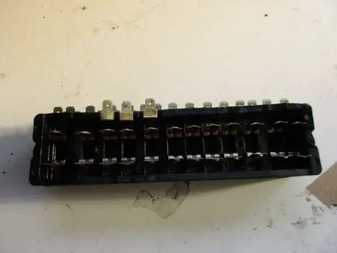 Fuse box for Maserati Mexico