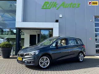 BMW 2-serie Gran Tourer 220i Luxury 7p. * Trekhaak * Leer * Panoramadak * NAP
