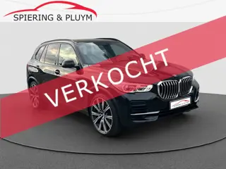 BMW X5 xDrive45e High Executive | Pano | Skylounge | Luchtvering | Sfeerverl | Dealeronderh |