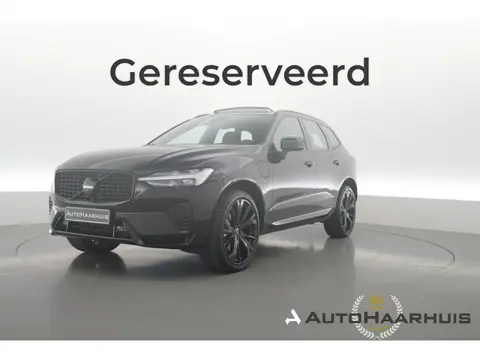 Volvo XC60 T6 PHEV Ultra Black Edition | Pano | HUD | Elek. Trekhaak | akoestisch glas | Memory Seat