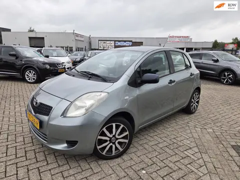 Toyota Yaris 1.0 VVTi +/TREKHAAK/AIRCO