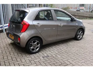 Foto 15 van Kia Picanto 1.2 CVVT DynamicLine (bj 2015, automaat)