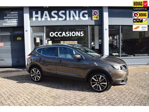 Nissan Qashqai 1.2 Tekna , Pano dak, Led , PDC, Electrische ramen , Lederen stoelen,, Afneembare tre