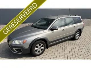 Volvo XC70 3.2 Momentum AWD / Zeer nette auto. (bj 2007)