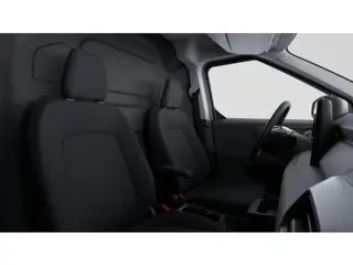 Foto 14 van Ford E-Transit Cour. Trend 46 kWh 136pk | Laadvloerbescherming rubber | Trekhaak | 3-fase laadkabel