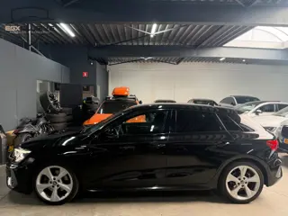 Foto 17 van Audi A3 Sportback 35 TFSI edition one PDC|STOELVERWARMING|LANE ASSIST|PRE SENSE|