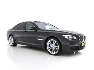 BMW 7 Serie 740d xDrive M-Sport-Styling Aut. *PANO | LEATHER | FULL-LED | TOPVIEW | NAVI-FULLMAP | S