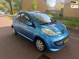 Peugeot 107 AUTOMAAT/ 171.000 NAP / Leuke auto