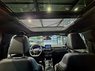 Foto 14 van Ford Kuga 2.5 PHEV ST-Line X Panorama | Camera | HUD | Winterpack | Carplay-Android
