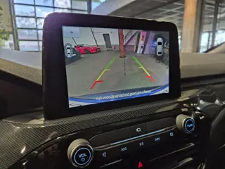 Foto 16 van Ford Kuga 2.5 PHEV ST-Line X Panorama | Camera | HUD | Winterpack | Carplay-Android