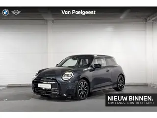 MINI 3-Deurs Cooper E John Cooper Works | Pakket M | Panoramadak | Stuurwielverwarming |