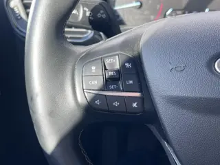 Foto 19 van Ford Fiesta 1.0 EcoBoost Titanium X | Trekhaak | Winter Pack | Adaptieve Cruise Control