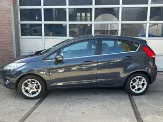 Foto 17 van Ford Fiesta 1.25 Titanium,Climat,Cruise,LMV,5 Drs