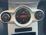 Foto 28 van Ford Fiesta 1.25 Titanium,Climat,Cruise,LMV,5 Drs