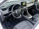 Foto 27 van Toyota RAV4 2.5 Hybrid AWD Trekhaak / Camera / Stoel-Stuur Verwarming