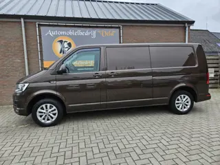 Foto 19 van Volkswagen Transporter 2.0 TDI L2H3 Highline (marge) 1e eigenaar