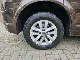 Foto 18 van Volkswagen Transporter 2.0 TDI L2H3 Highline (marge) 1e eigenaar