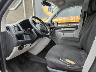 Foto 17 van Volkswagen Transporter 2.0 TDI L2H3 Highline (marge) 1e eigenaar