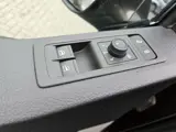 Foto 26 van Volkswagen Transporter 2.0 TDI L2H3 Highline (marge) 1e eigenaar