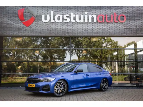 BMW 3-serie 320i Executive M-Sport Plus , Schuif/Kanteldak, HUD, Sfeerverlichting