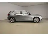 Foto 29 van BMW 1 Serie 5-deurs 118i | LED | Navigatie | Active cruise | Stoelverwarming | DAB | Harman-kardon s